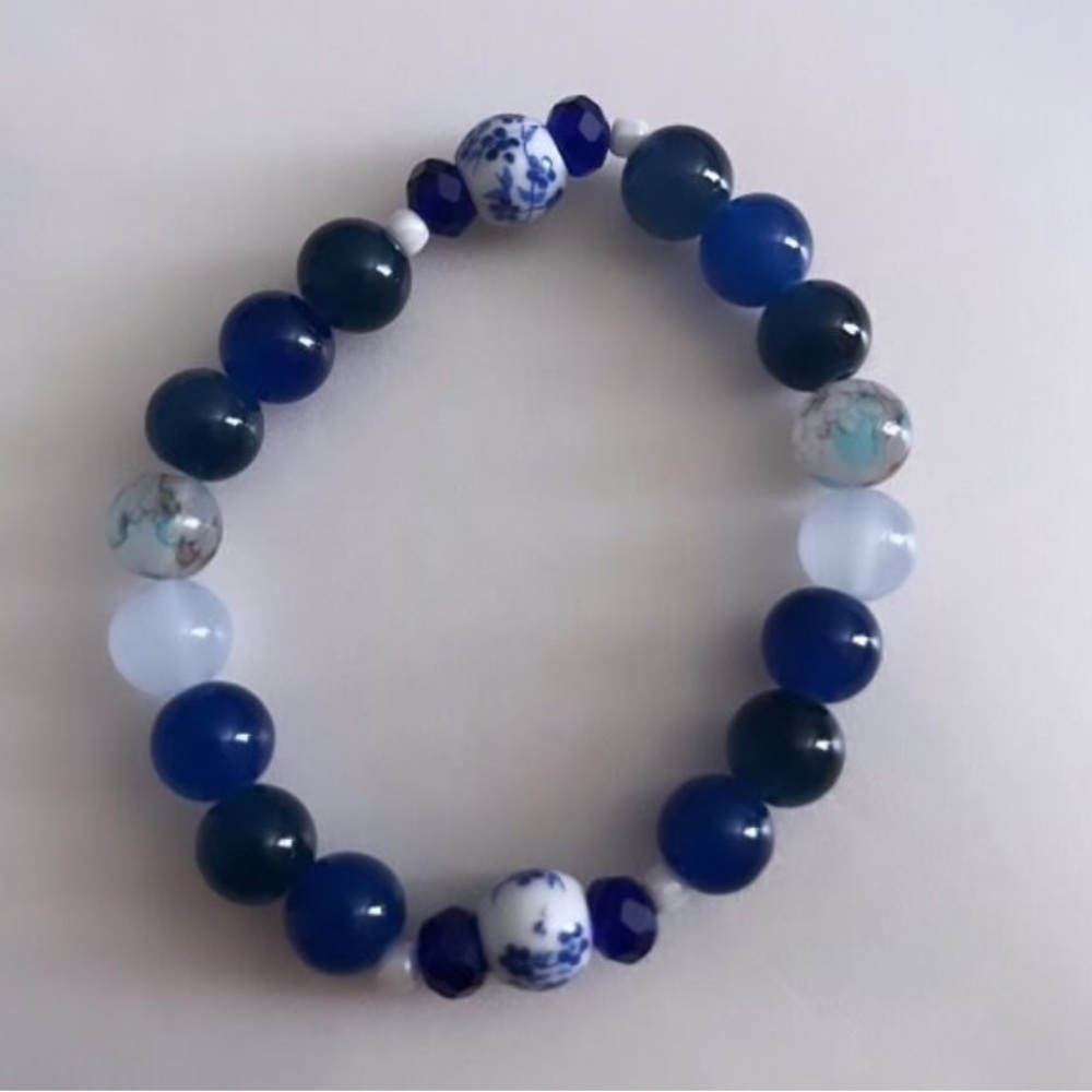 Blue floral bracelet